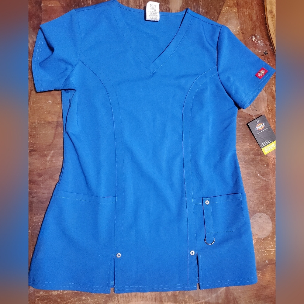 Nursing scrubs